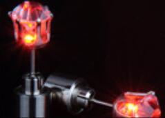 LED Ohrring Leuchtender Kristall mit Edelstahl Einfassung, Ohrstecke