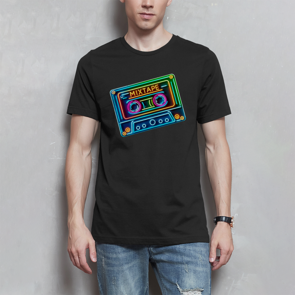 Retro Herren T-Shirt „Mixtape“ | Neon Musikkassette | 80s & 90s Vibes | Baumwolle