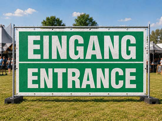 Banner "Eingang" mit Pfeilrichtung